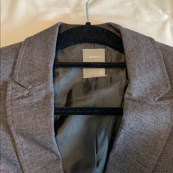 Smart Set Blazer - Picture 2 of 7
